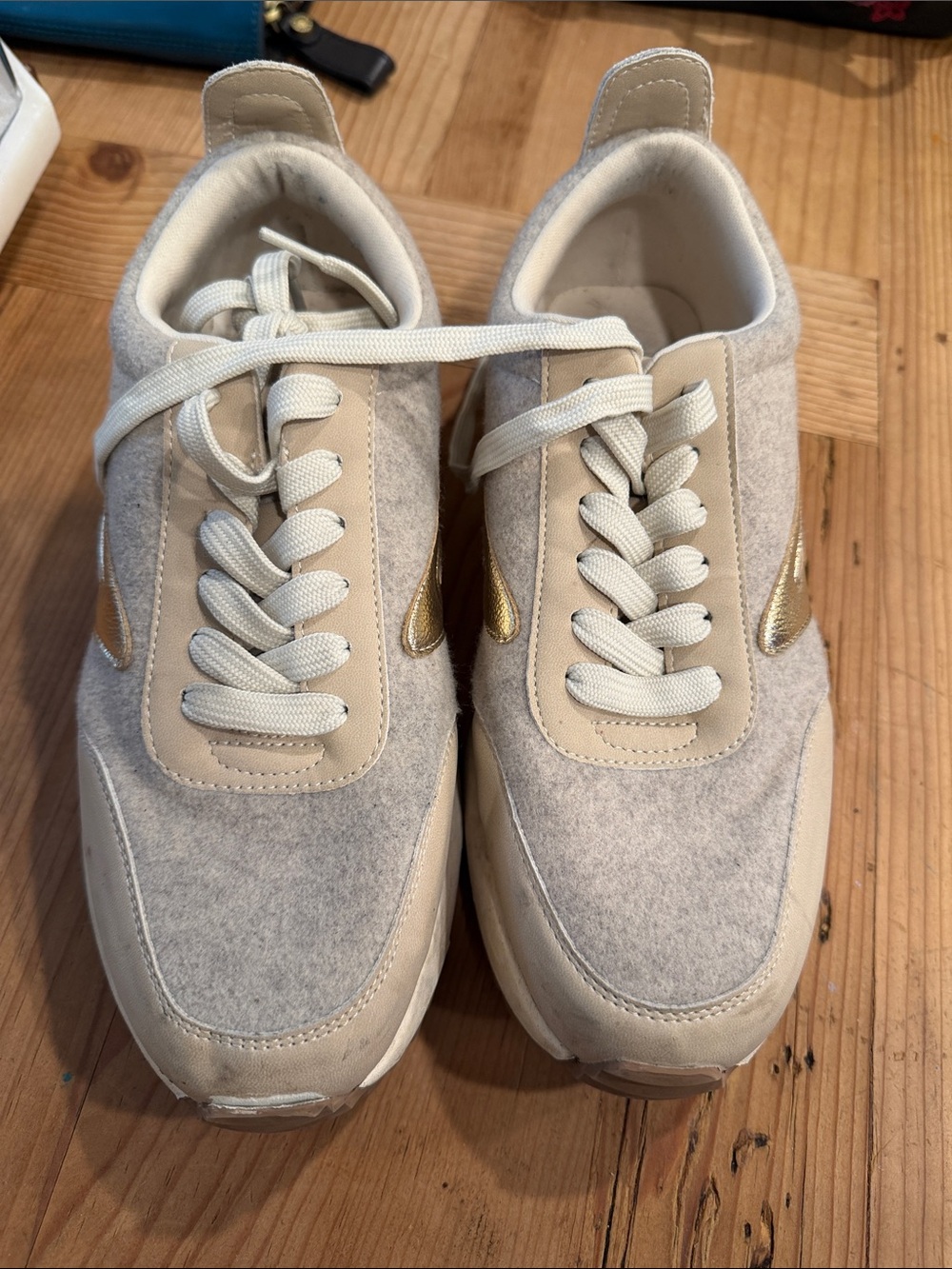 Dolce Vita Cream and Gold Low-Top Sneakers